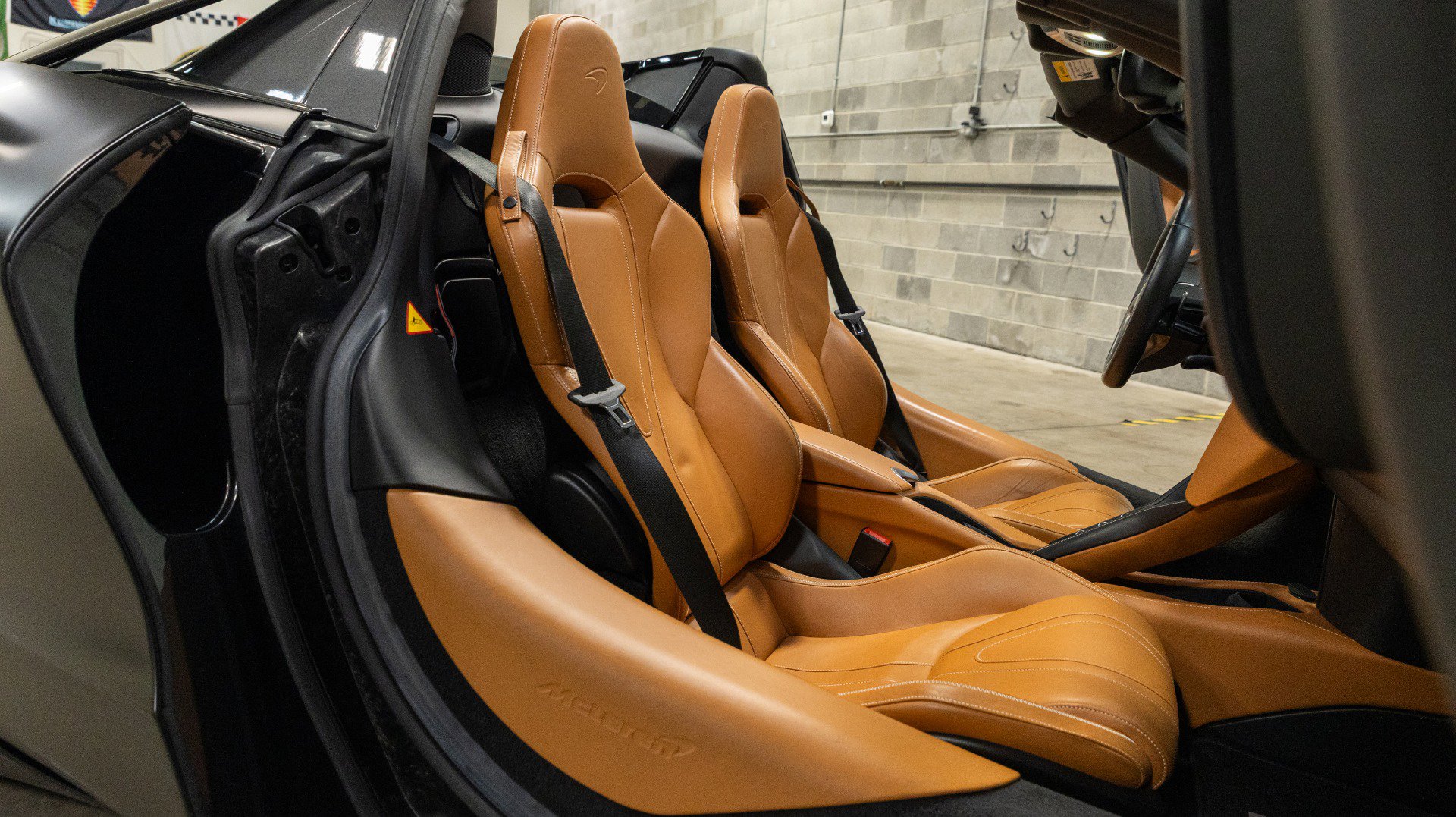Used 2020 McLaren 720S Spider image 54