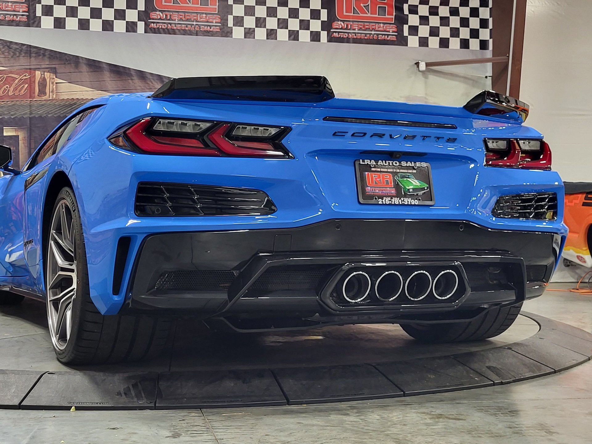 Used 2023 Chevrolet Corvette Z06 w/ Engine Appearance Package RWD image 8