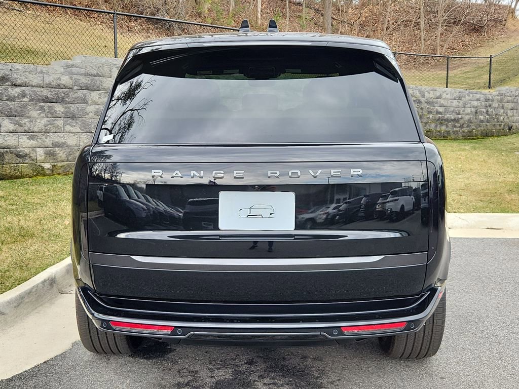New 2025 Land Rover Range Rover SE image 7