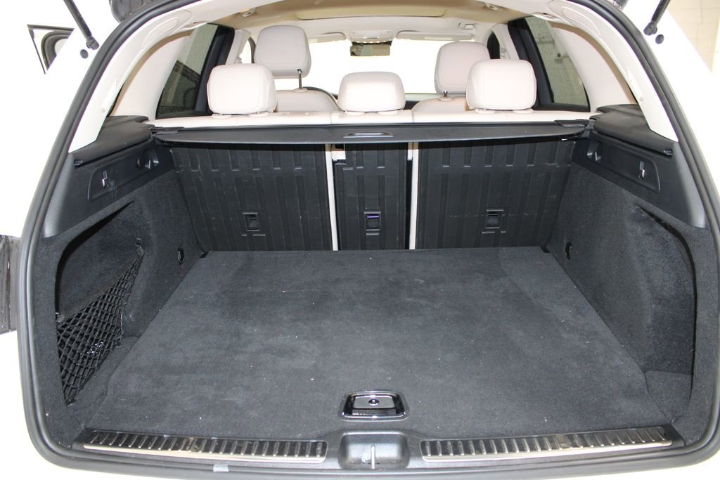 Used 2022 Mercedes-Benz GLC 300 4MATIC image 34