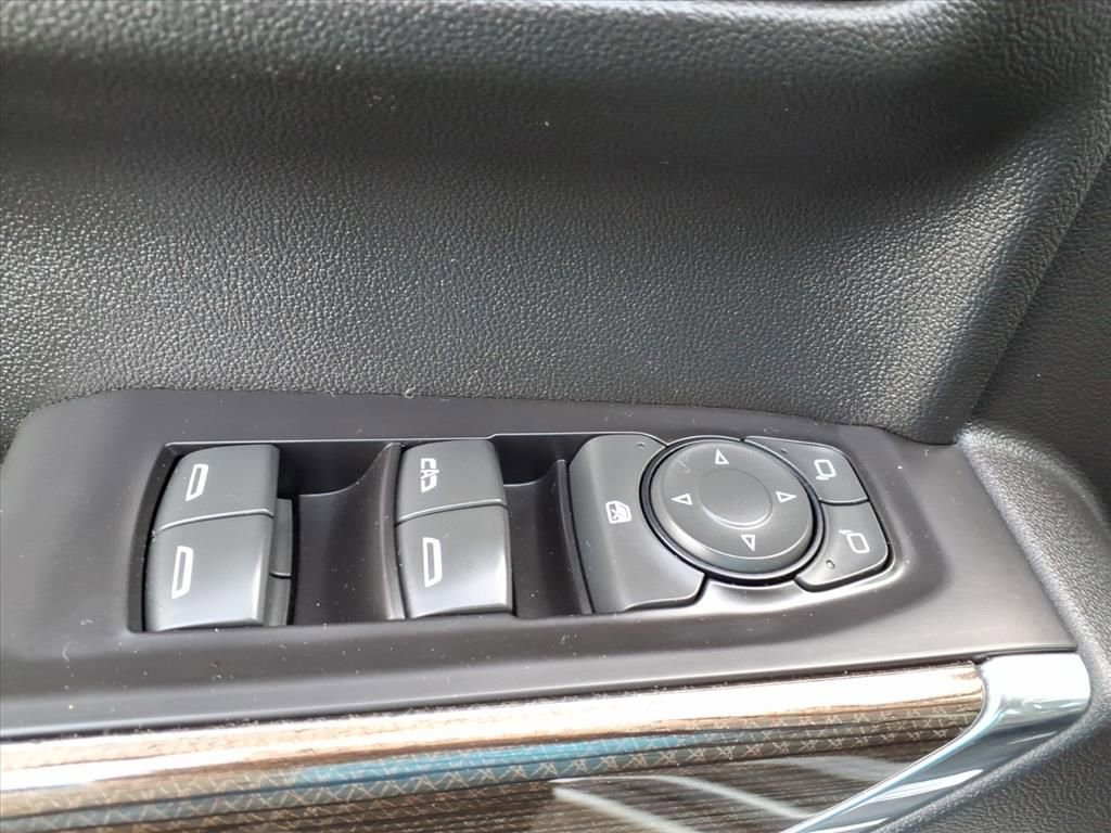 Used 2020 Chevrolet Silverado 1500 RST image 12