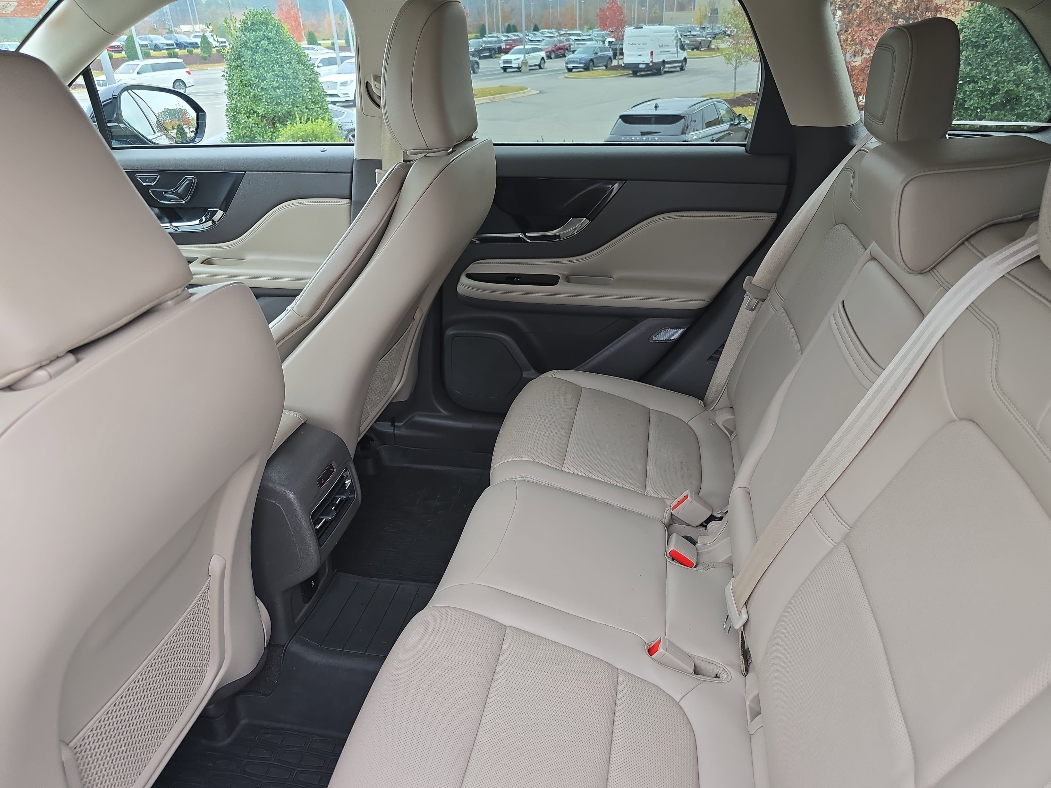 Certified 2021 Lincoln Corsair Reserve image 13