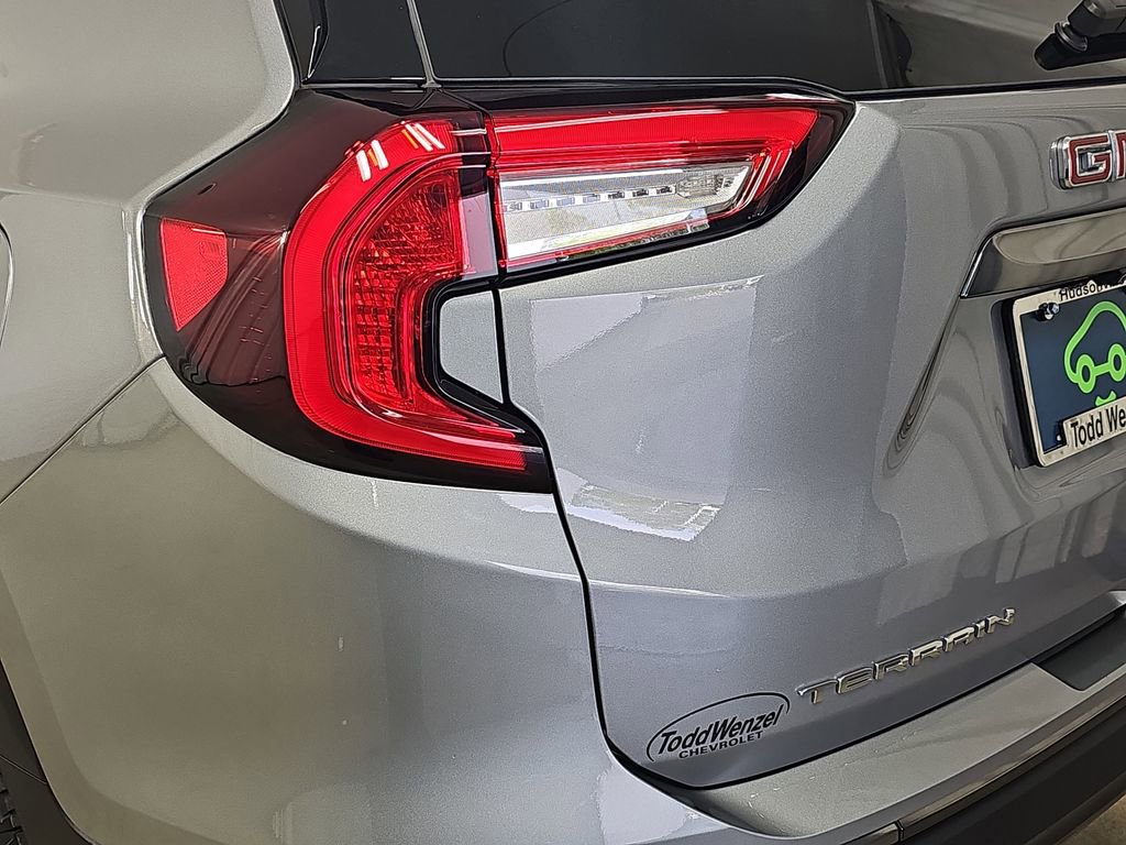 Certified 2023 GMC Terrain AT4 w/ LPO, Floor Liner Package AWD/4WD image 39