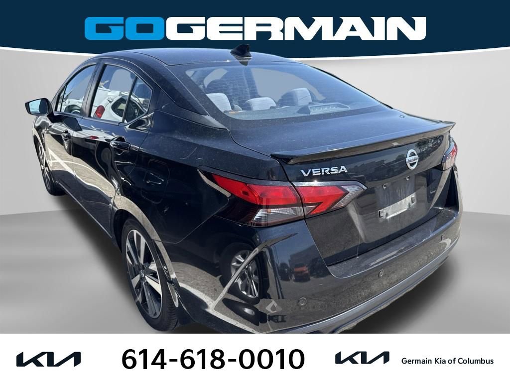 Used 2020 Nissan Versa SR w/ Convenience Package FWD image 3