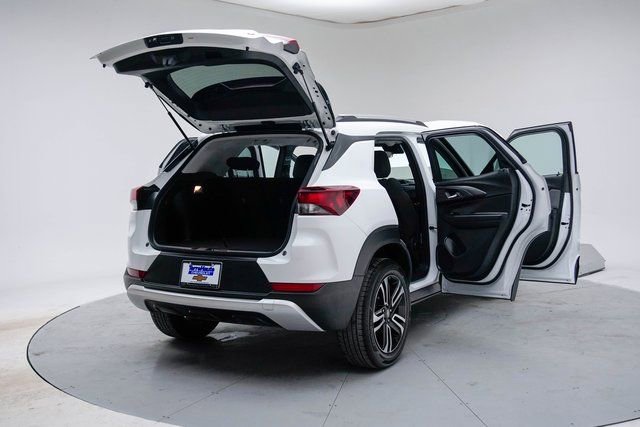 Used 2023 Chevrolet TrailBlazer LT image 21