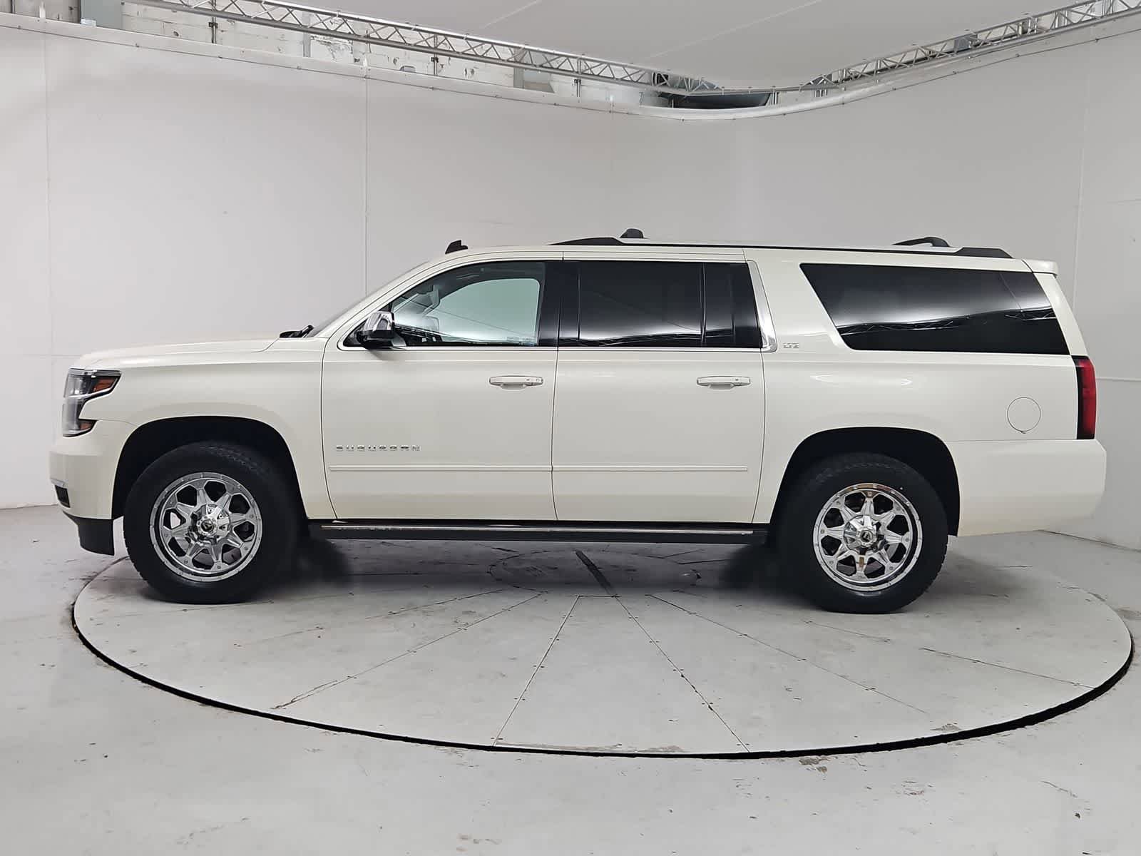 Used 2015 Chevrolet Suburban LTZ AWD/4WD image 3