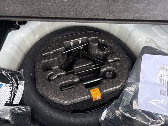 Certified 2025 Hyundai Venue Limited image 30