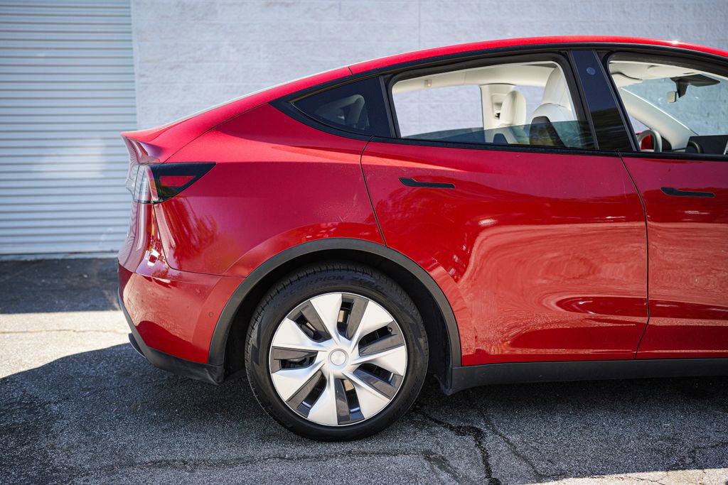 Used 2021 Tesla Model Y Long Range AWD/4WD image 13