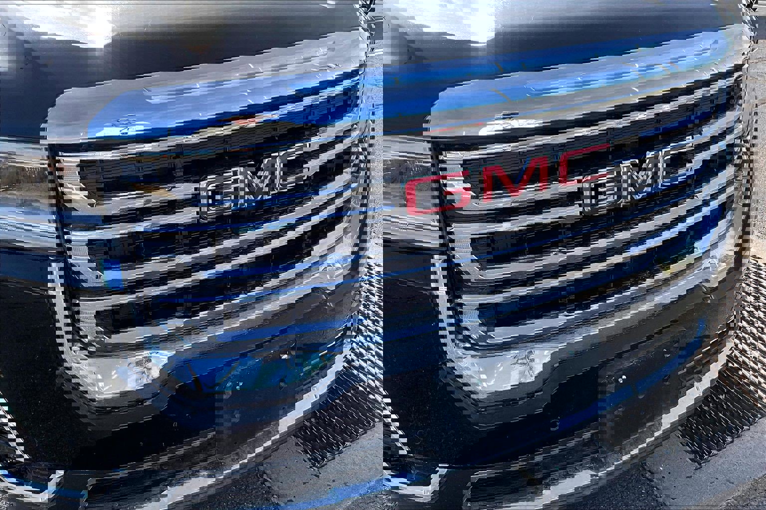 Used 2023 GMC Acadia SLT image 33