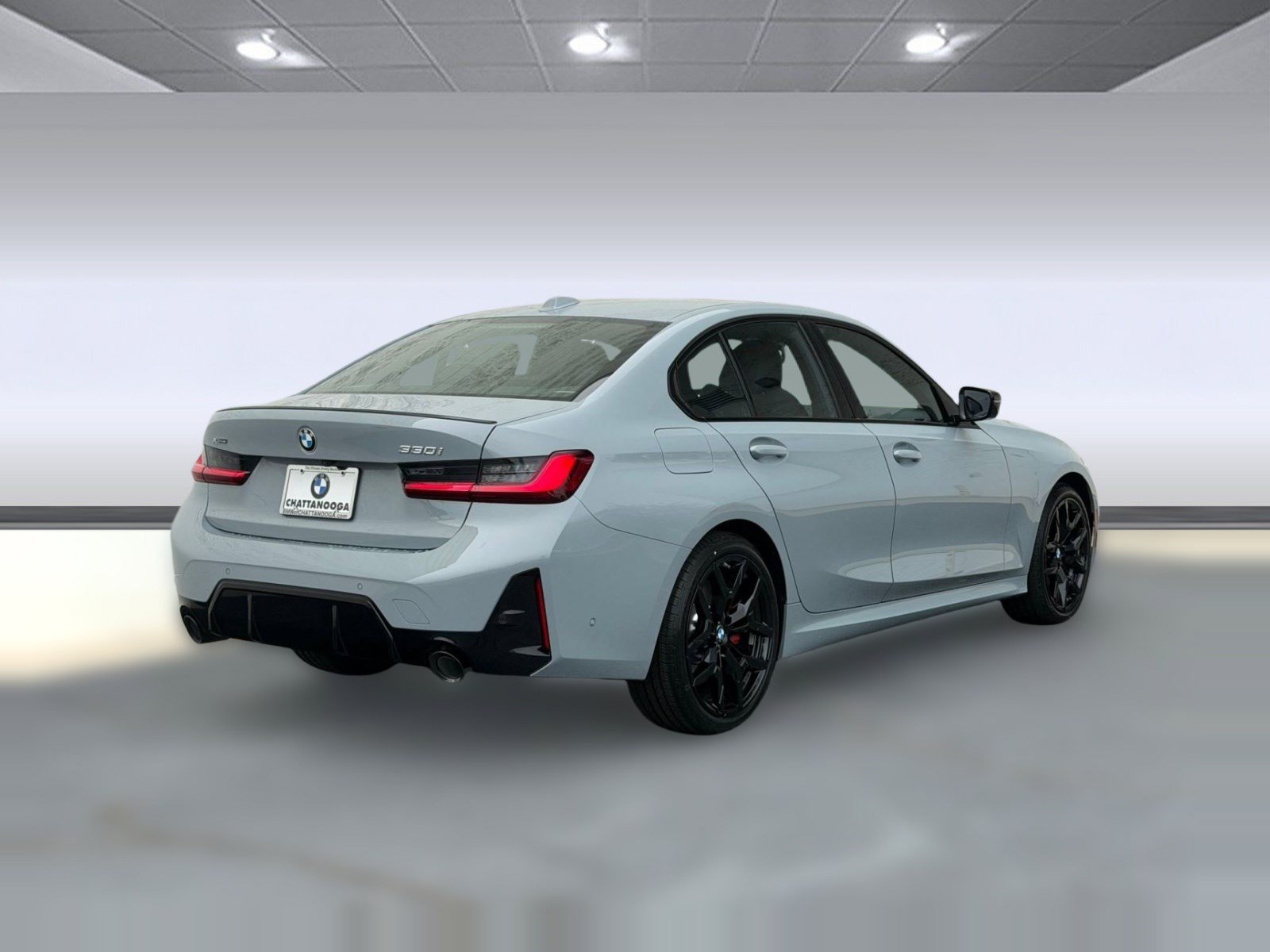 New 2026 BMW 330i xDrive Sedan w/ M Sport Package AWD/4WD image 9