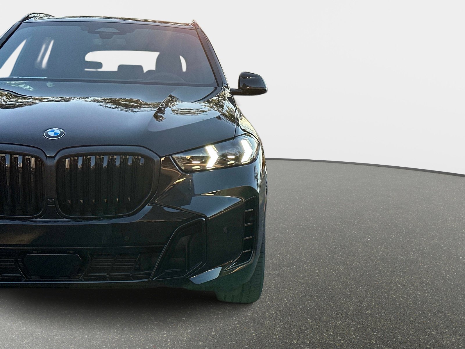 New 2026 BMW X5 xDrive40i w/ M Sport Package AWD/4WD image 9