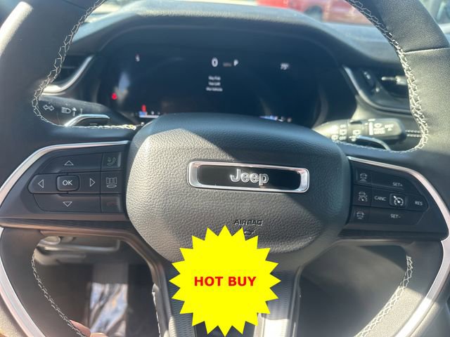 Used 2024 Jeep Grand Cherokee Laredo w/ Luxury Tech Group I image 21