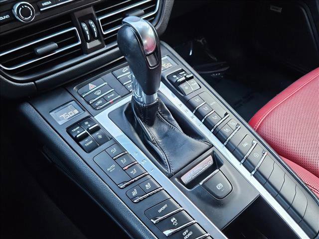 Used 2019 Porsche Macan image 12