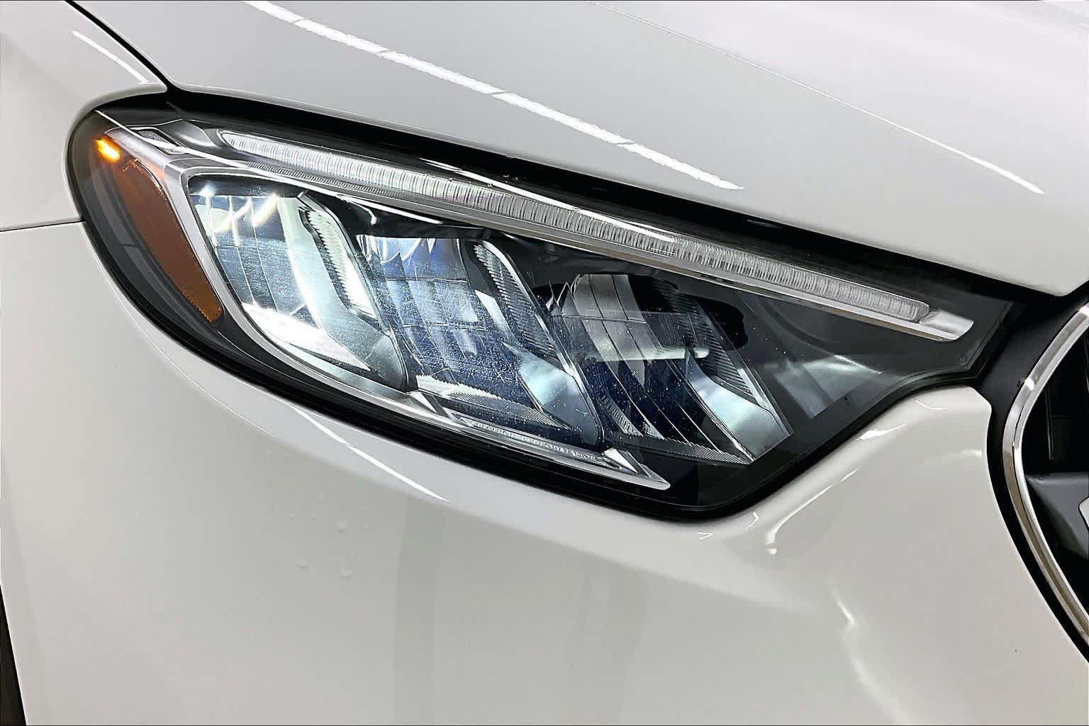 Used 2025 Mercedes-Benz GLC 300 4MATIC image 27