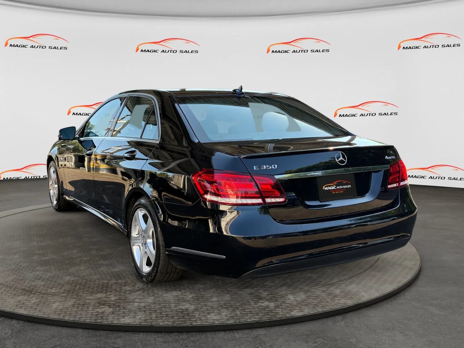 Used 2016 Mercedes-Benz E 350 4MATIC Sedan image 8
