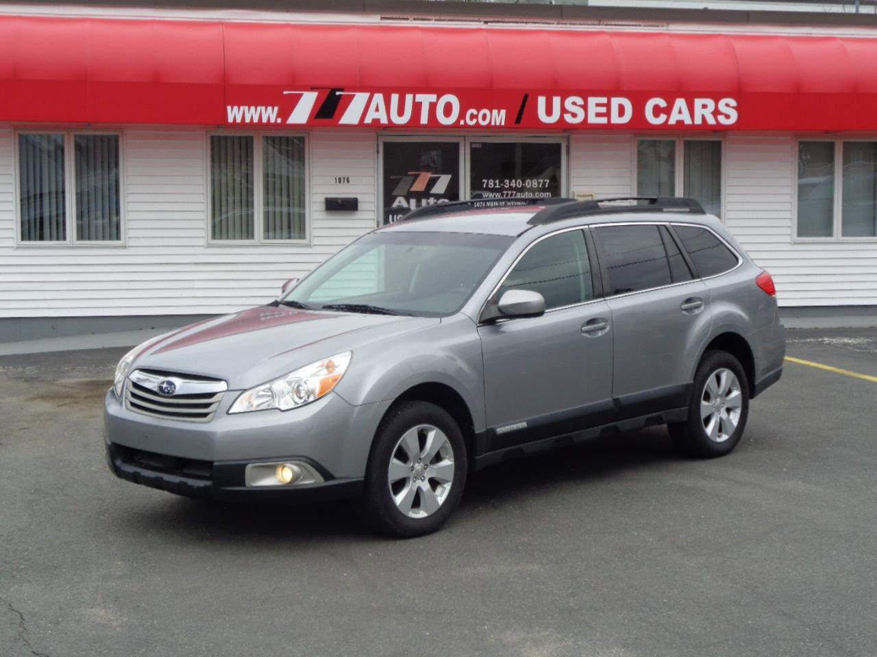 Used 2010 Subaru Outback 2.5i Premium image 10