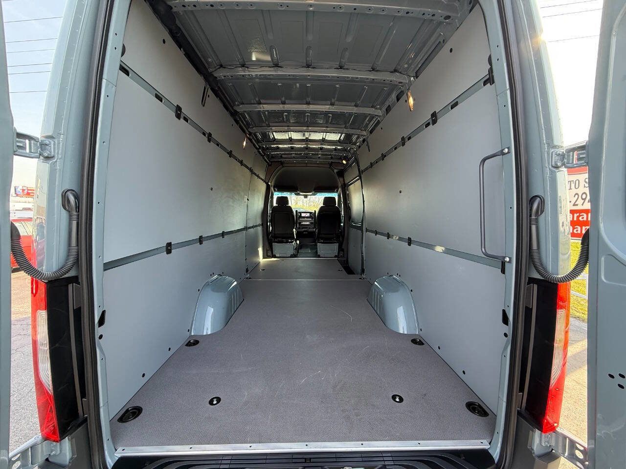Used 2025 Mercedes-Benz Sprinter 2500 image 12