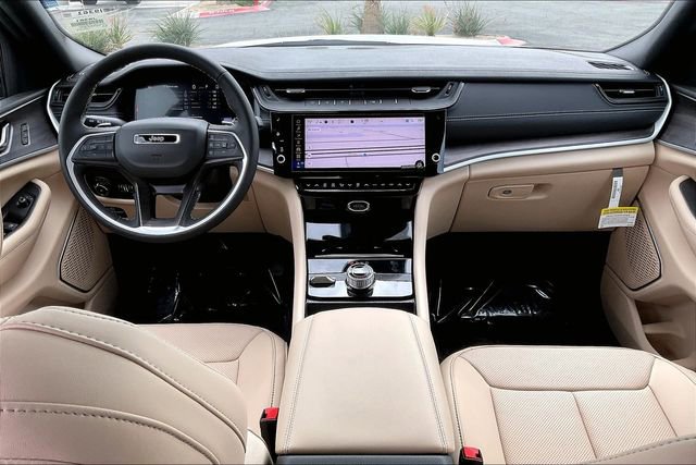 New 2026 Jeep Grand Cherokee Limited w/ Luxury Tech Group II image 4