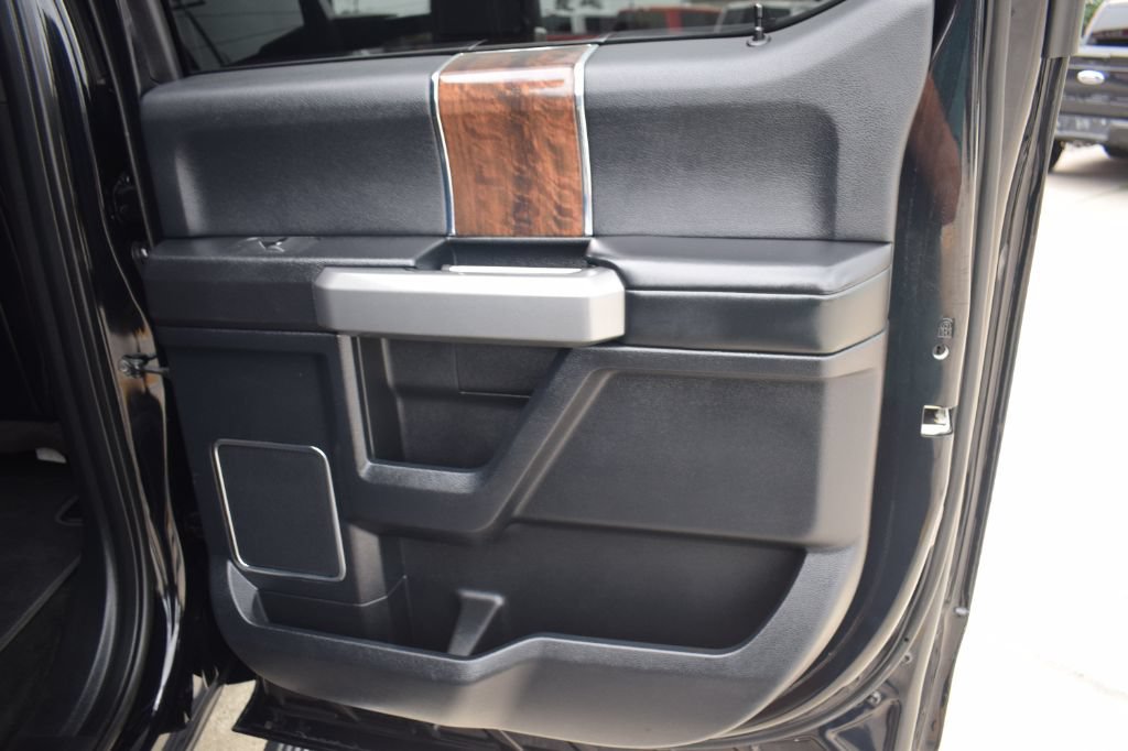 Used 2017 Ford F250 Platinum w/ Platinum Ultimate Package AWD/4WD image 13