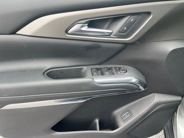 New 2026 Chevrolet Traverse LT w/ Midnight/Sport Edition AWD/4WD image 18