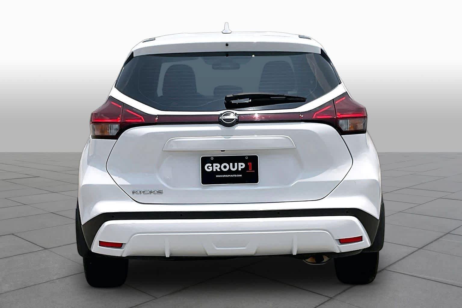 Used 2024 Nissan Kicks S FWD image 5