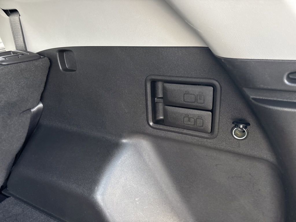 Used 2023 GMC Terrain AT4 w/ Infotainment Package II AWD/4WD image 23