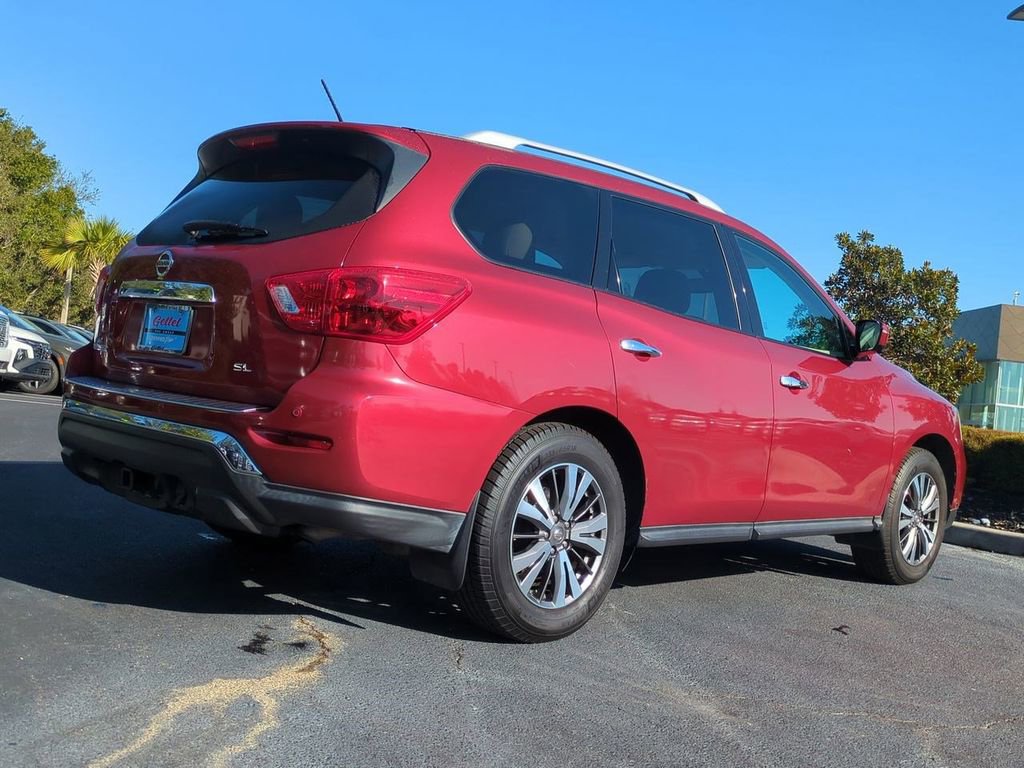 Used 2017 Nissan Pathfinder SL w/ SL Tech Package image 5