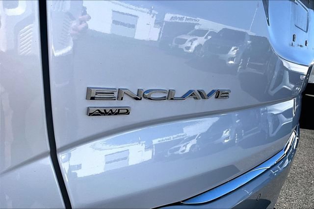 Used 2023 Buick Enclave Essence AWD/4WD image 31