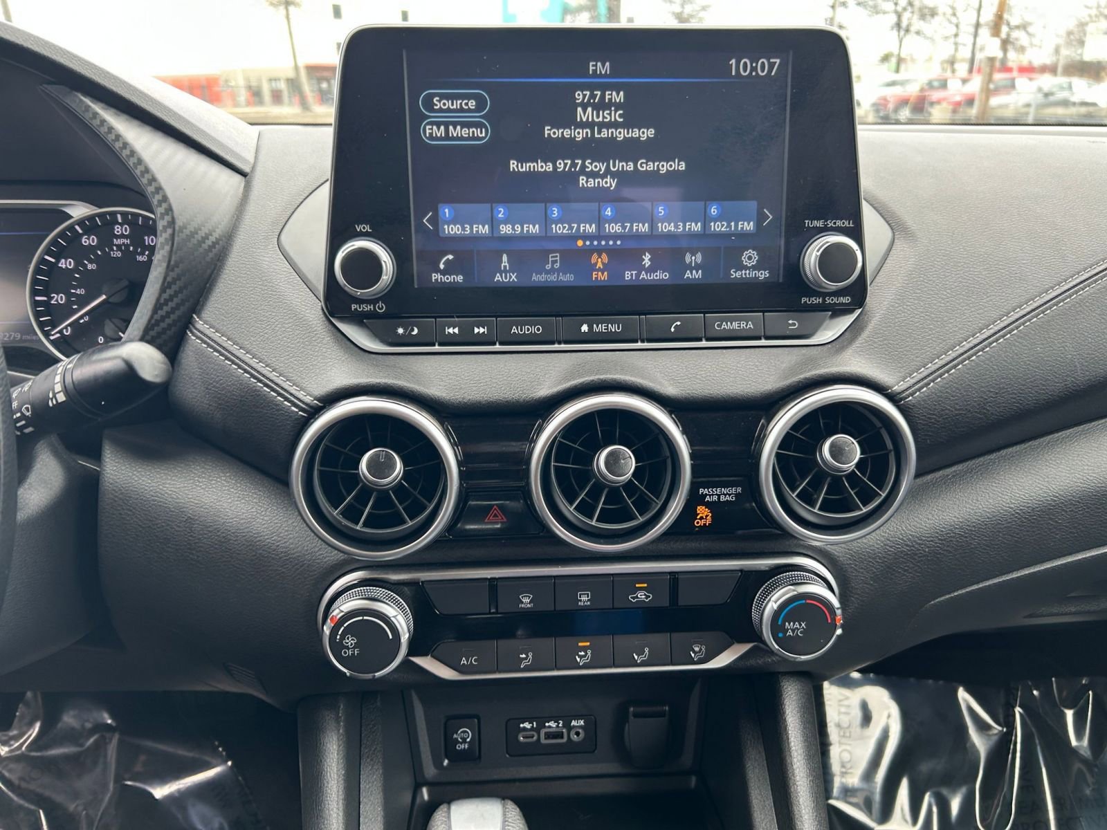 Used 2025 Nissan Sentra SV image 17