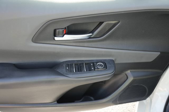 Used 2024 Toyota Prius XLE FWD image 22