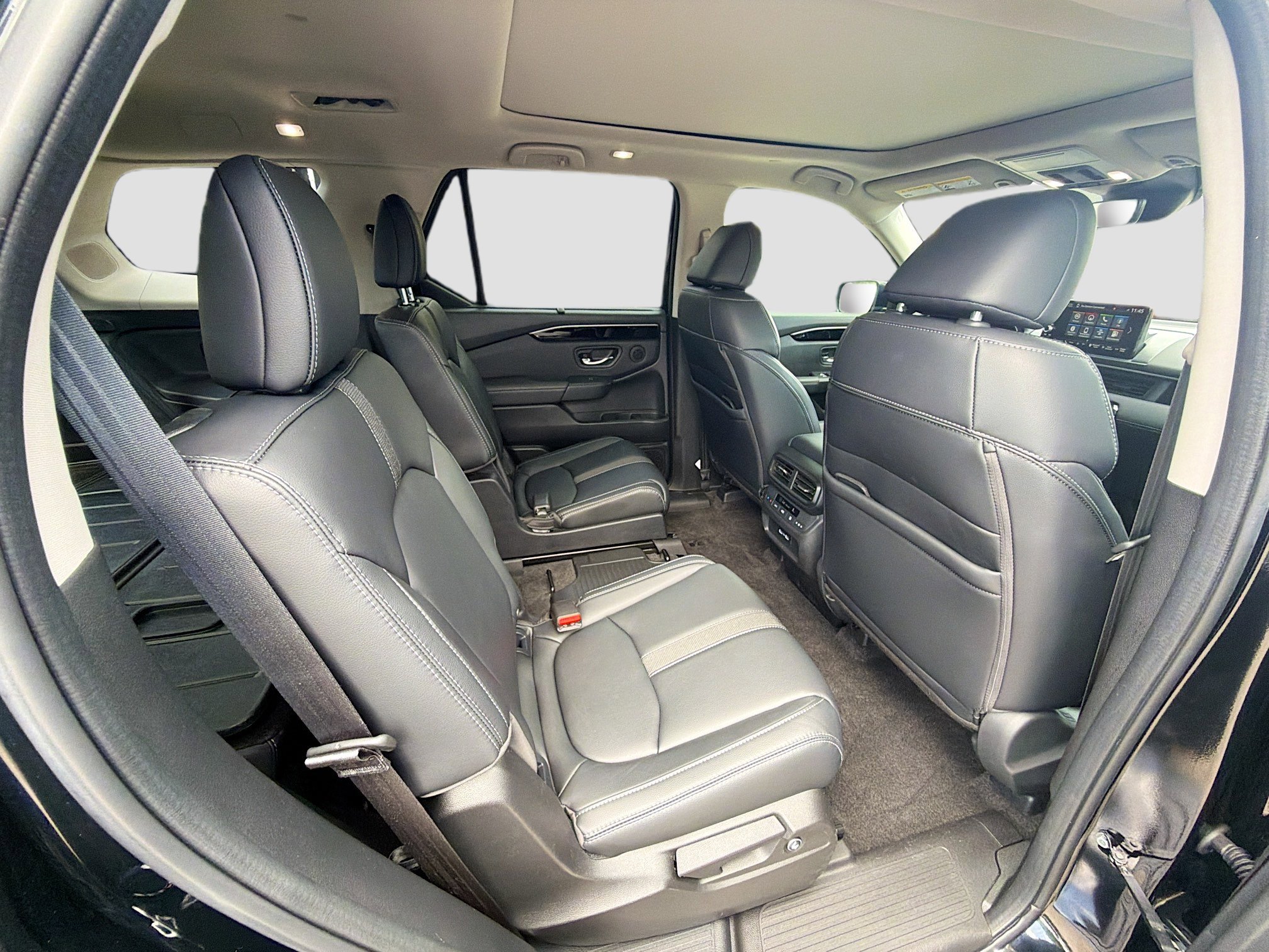 Used 2023 Honda Pilot Touring image 29