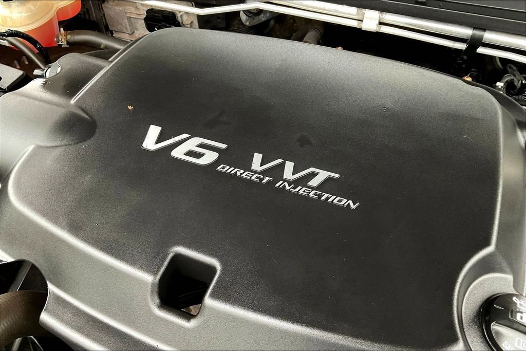 Used 2017 GMC Canyon SLE w/ All Terrain Package image 35