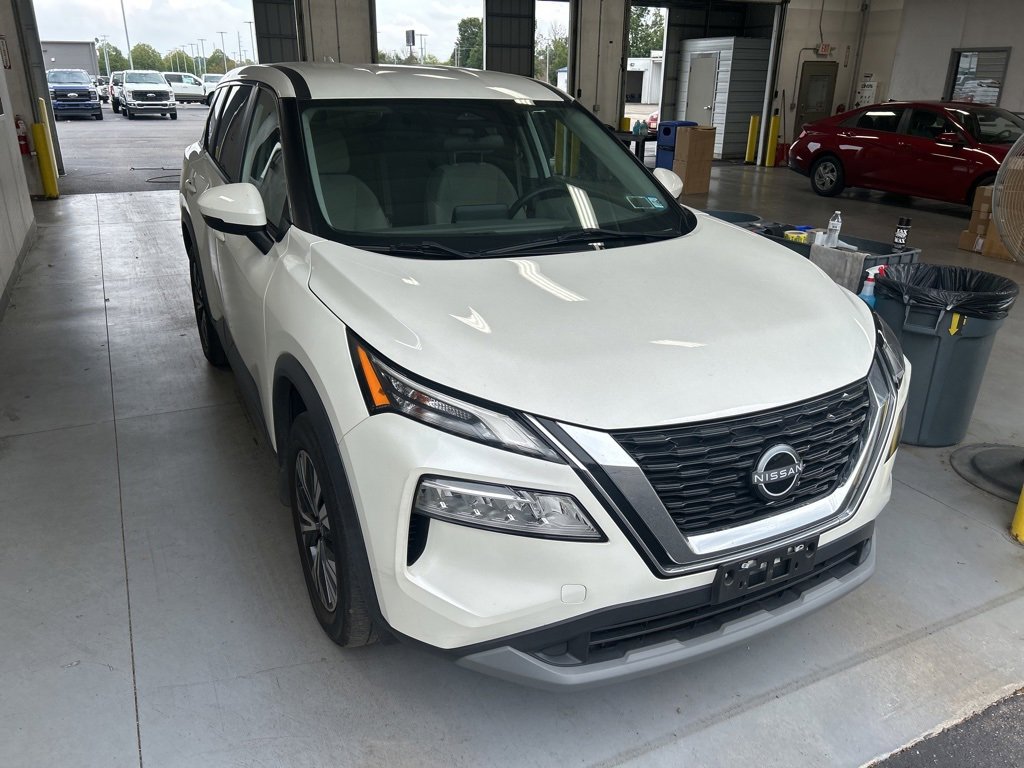 Used 2022 Nissan Rogue SV image 6