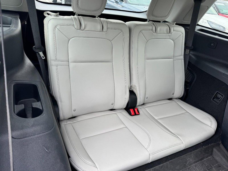Certified 2025 Lincoln Aviator Reserve w/ Equipment Group 201A image 14