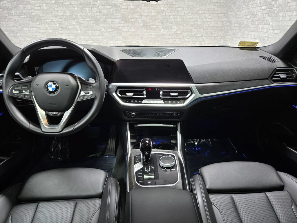 Used 2022 BMW 330i xDrive Sedan w/ Driving Assistance Package AWD/4WD image 36