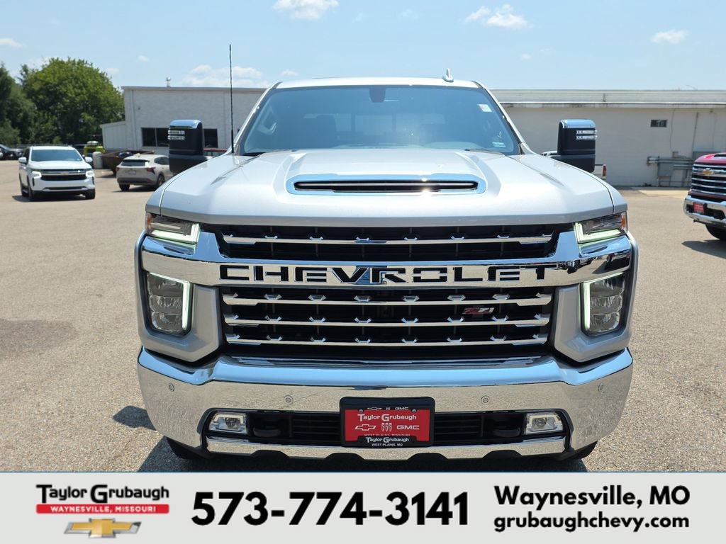 Used 2023 Chevrolet Silverado 3500 LTZ w/ LTZ Plus Package AWD/4WD image 3