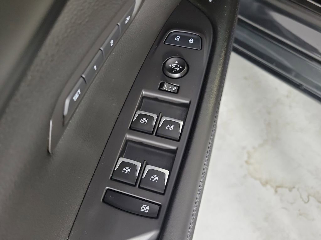 Used 2016 Cadillac CT6 Luxury image 20