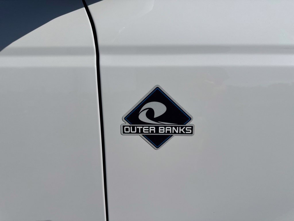 Used 2025 Ford Bronco Outer Banks AWD/4WD image 13