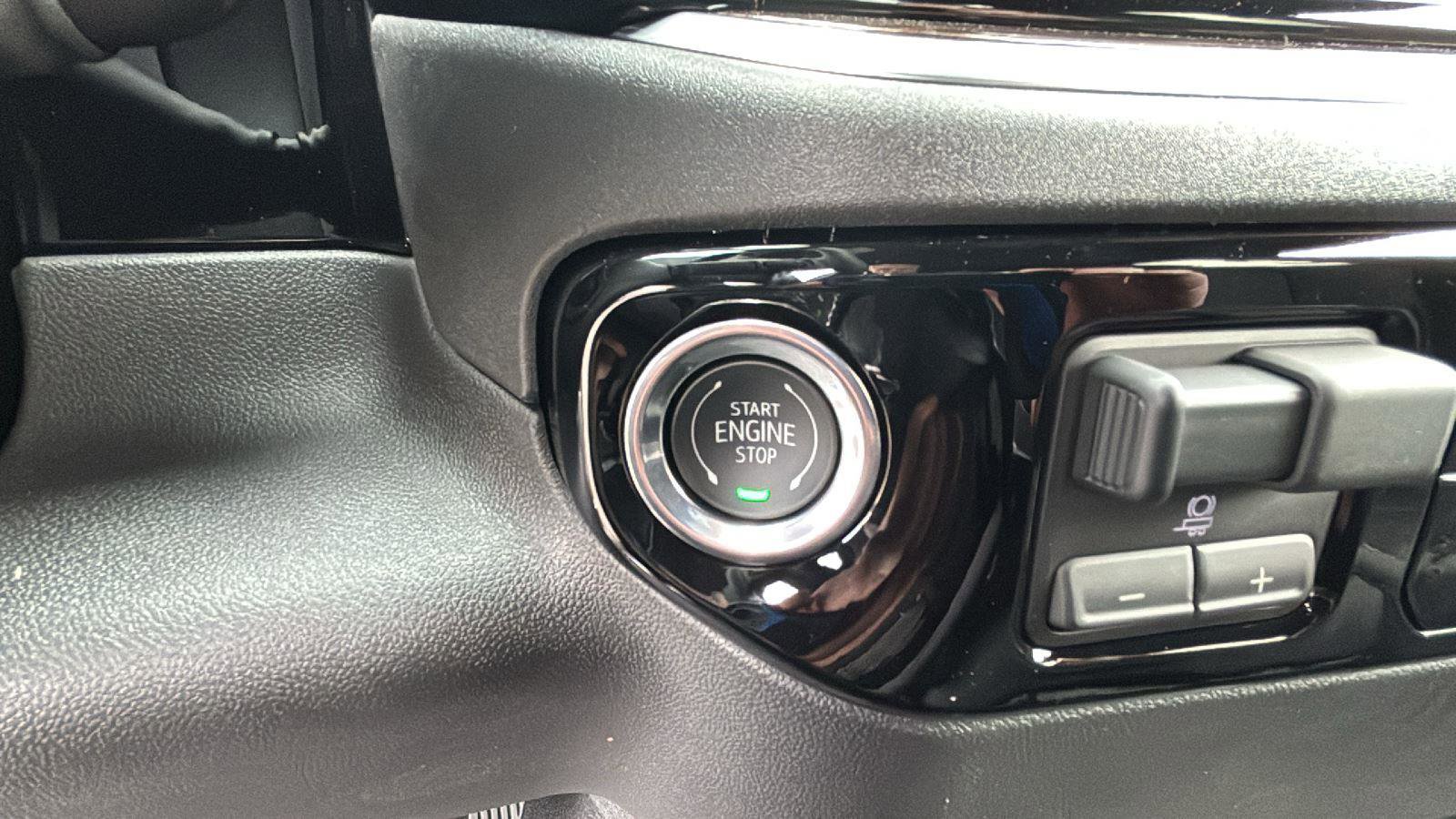 New 2026 GMC Sierra 1500 Elevation image 13