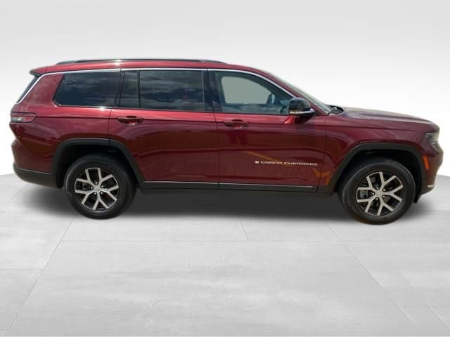Used 2025 Jeep Grand Cherokee L Limited AWD/4WD image 6