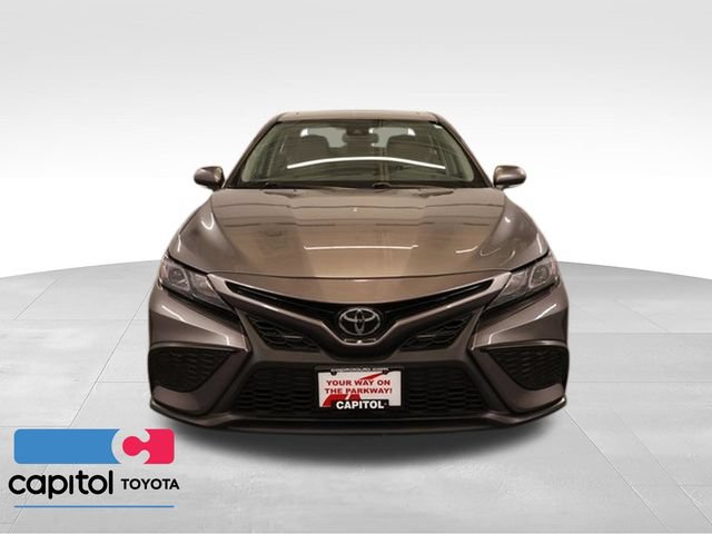 Used 2023 Toyota Camry SE w/ Cold Weather Package FWD image 6
