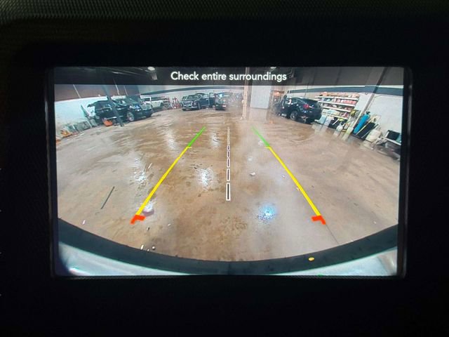 Used 2020 Jeep Wrangler Unlimited Sahara image 16