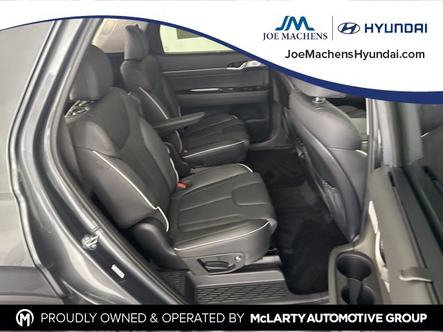 Used 2025 Hyundai Palisade Limited image 13
