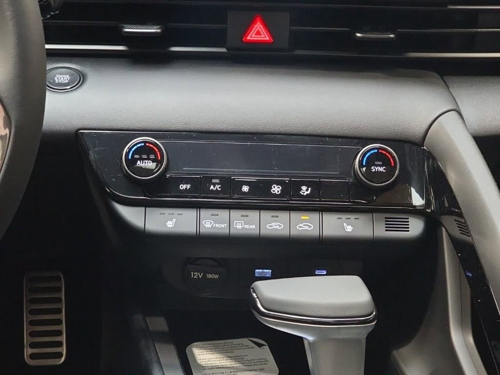 New 2026 Hyundai Elantra SEL Sport FWD image 18