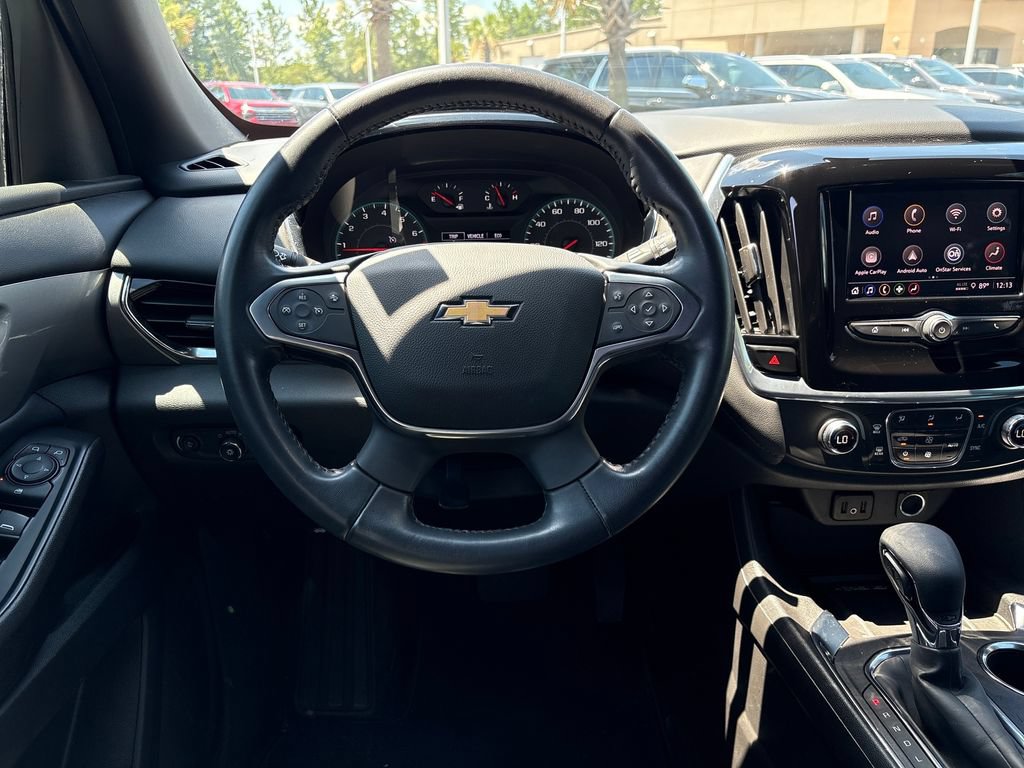 Used 2022 Chevrolet Traverse LT FWD image 7