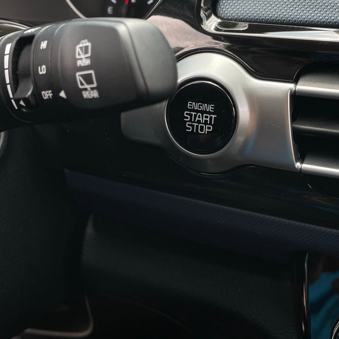 Used 2023 Kia Seltos S image 16
