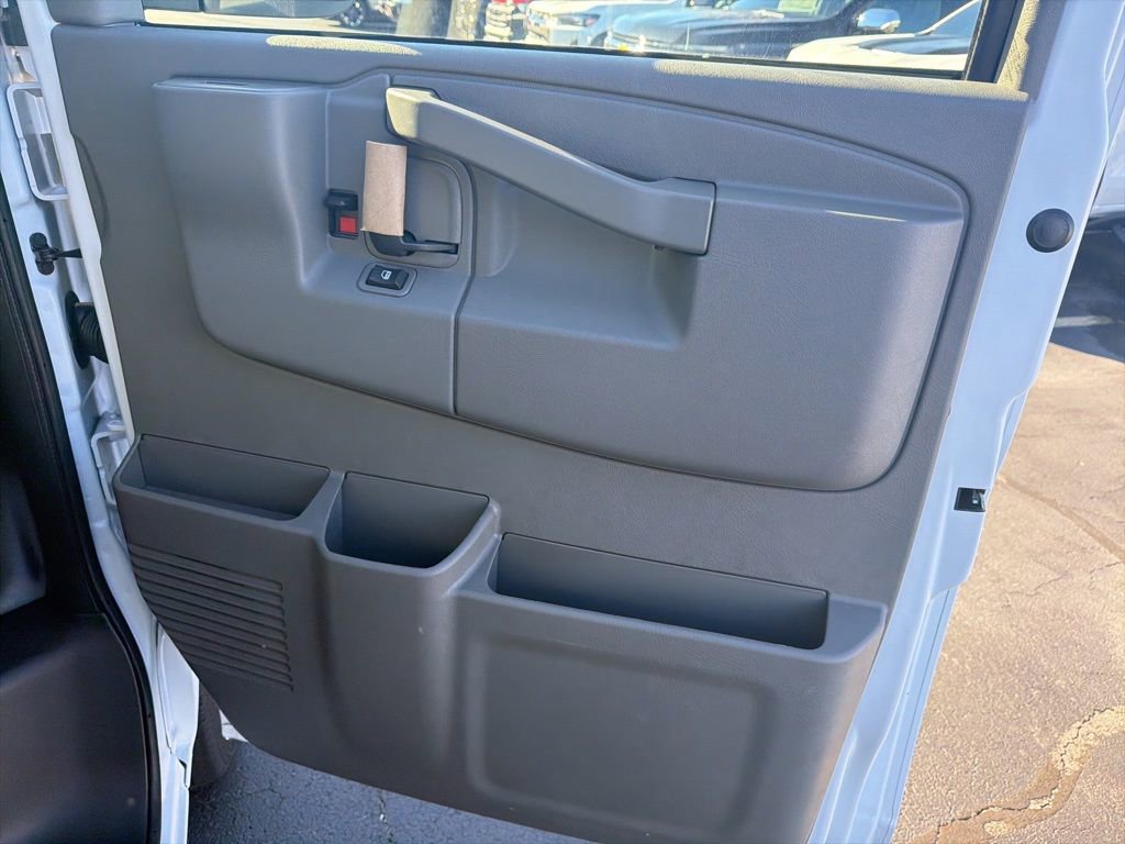 New 2025 Chevrolet Express 2500 Work Van w/ Driver Convenience Package image 22