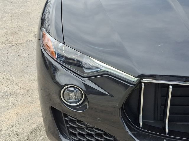 Used 2020 Maserati Levante AWD/4WD image 30
