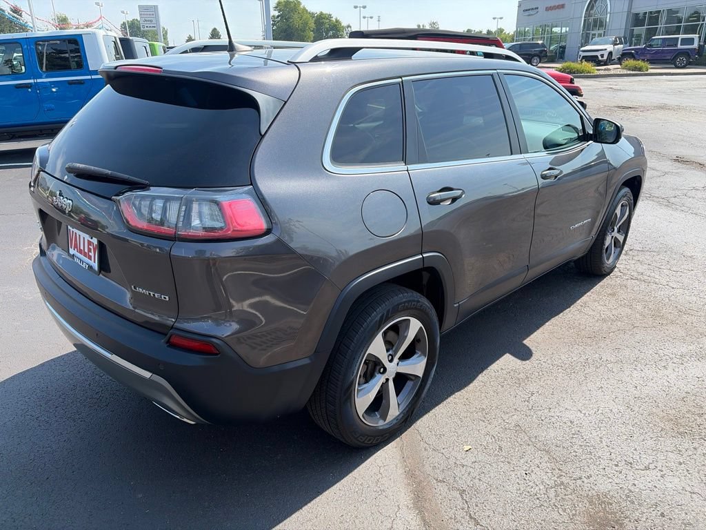 Used 2019 Jeep Cherokee Limited AWD/4WD image 7