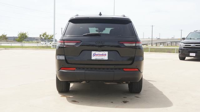 Used 2024 Jeep Grand Cherokee L Laredo AWD/4WD image 8
